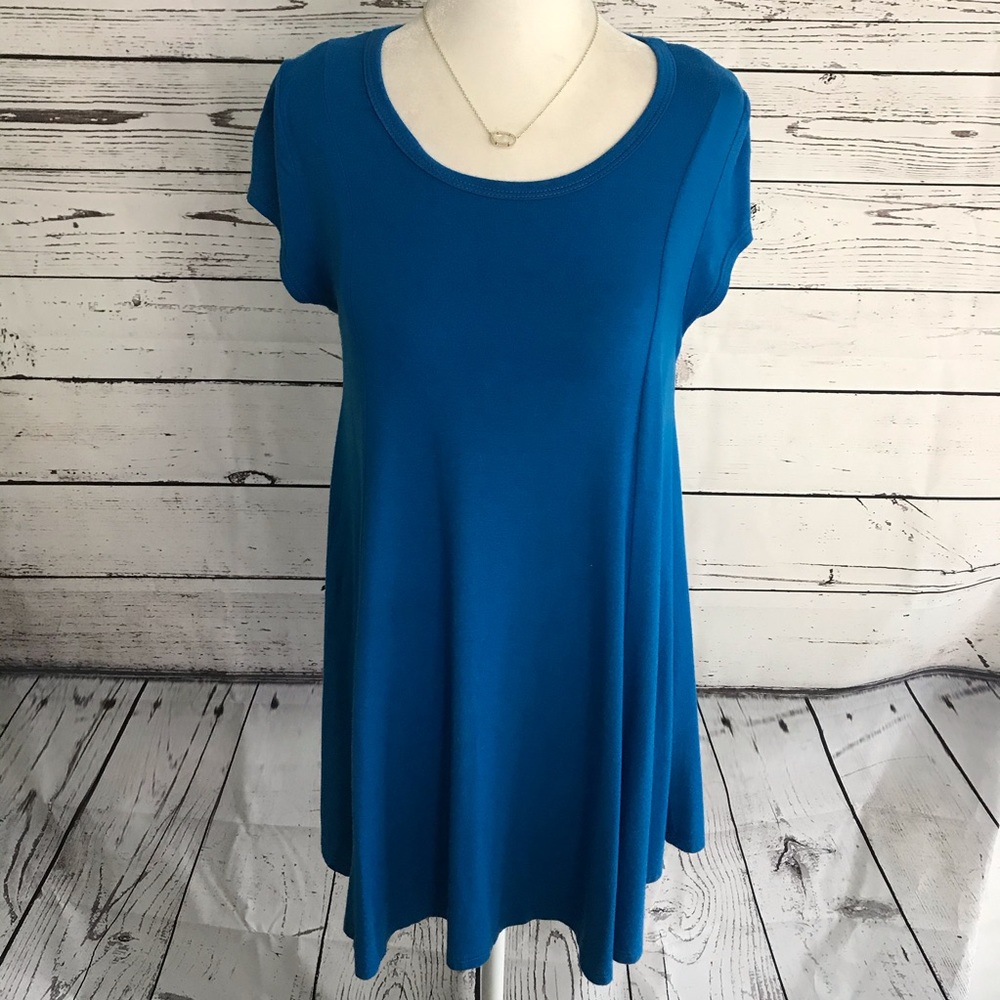 Karen Kane top